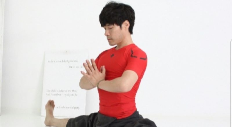 가을 남자들을 위한 맨즈요가 이미지
