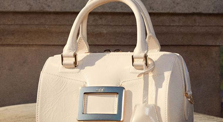 [POP-UP STORE]
로저비비에 사진