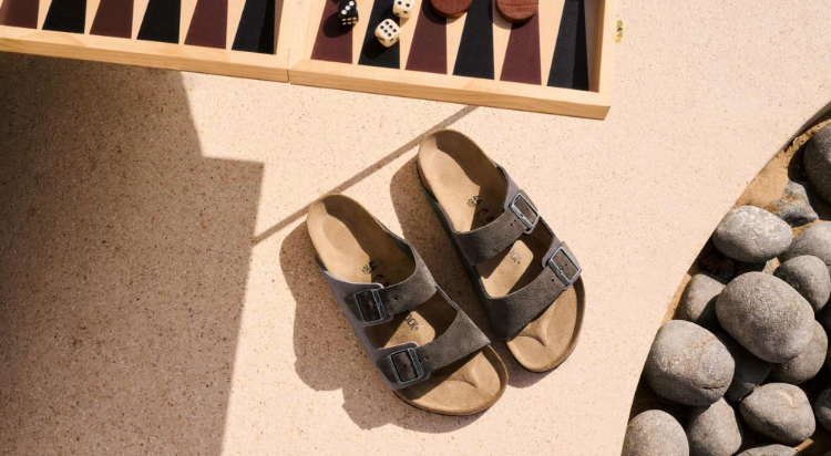 폼라운지 5월
NEW ARRIVALS 사진