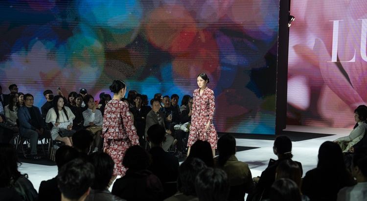 [POP-UP]
루부 LUBOO 이미지