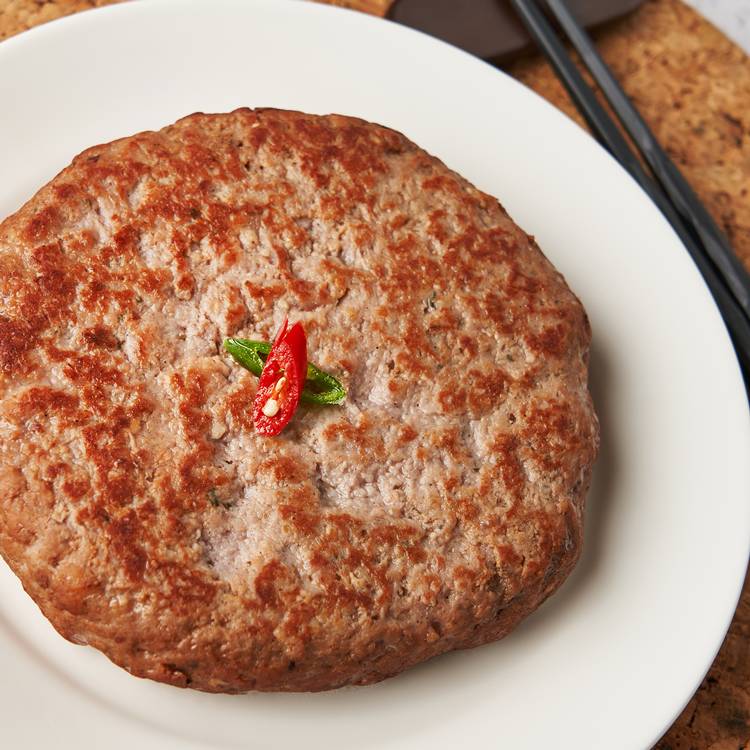 도톰하게 구워내 육즙과 풍미가 살아있는 한우 떡갈비 본연의 맛을 선보이는 떡갈비 전문 브랜드 이미지