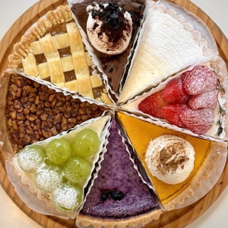  13년간  축척해 온 베이킹 노하우와 정성을 바탕으로 엄선된 재료 본연의 맛을 살린 수제파이와 타르트를 선보이는 디저트 브랜드 이미지