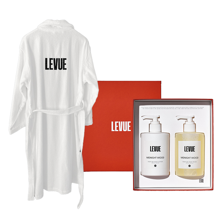 샤워 로브 + 퍼퓸 바디워시 290ml +퍼퓸 바디로션 290ml

샤워부터 보습, 편안한 휴식까지 한번에 즐기는 케어 세트.  이미지
