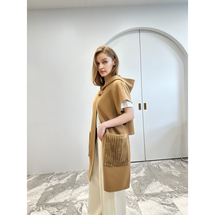 AD Cashmere 100
Oat Pancho