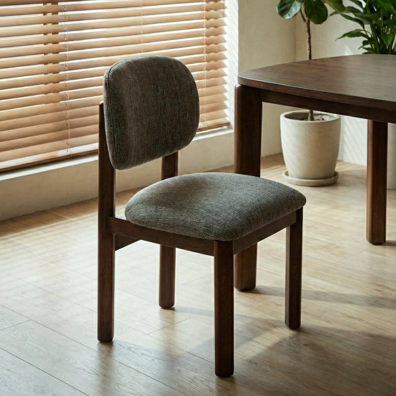 트로페즈 다이닝 체어