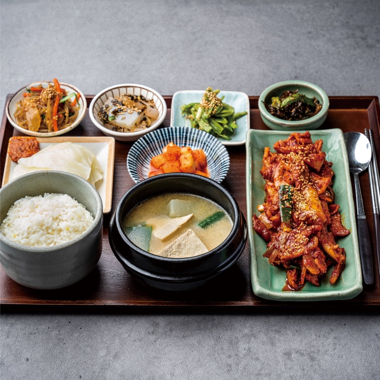 직화제육볶음 정식