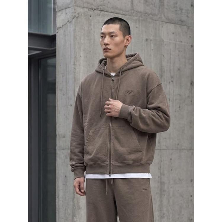 남성 시그니처 로고
패치 집업
